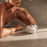 Creme Hidratante Acetinado Lily Absolu